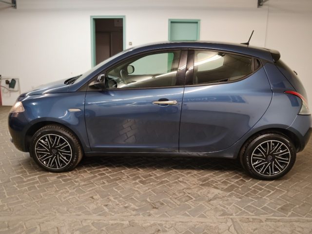 Lancia Ypsilon 1.0 FireFly 5 porte S&S Hybrid Oro - foto 4 di 4