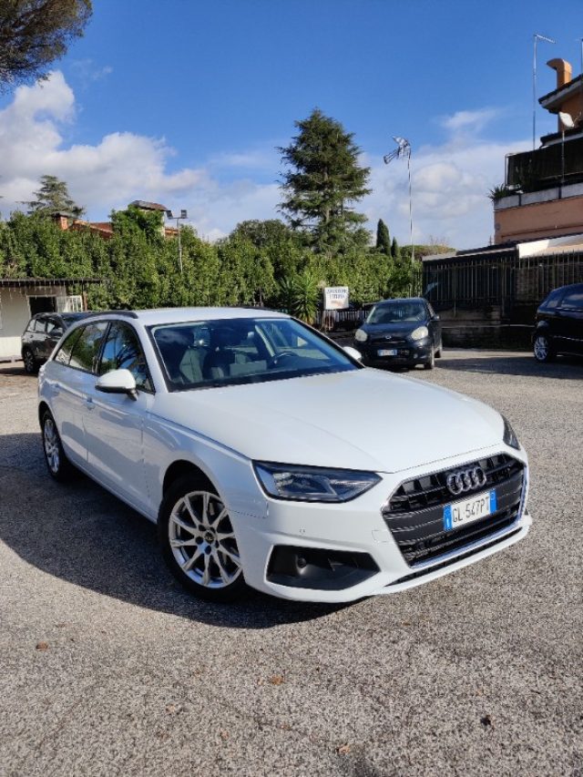 Audi A4 Avant 30 TDI/136 CV S tronic Business - foto 4 di 4