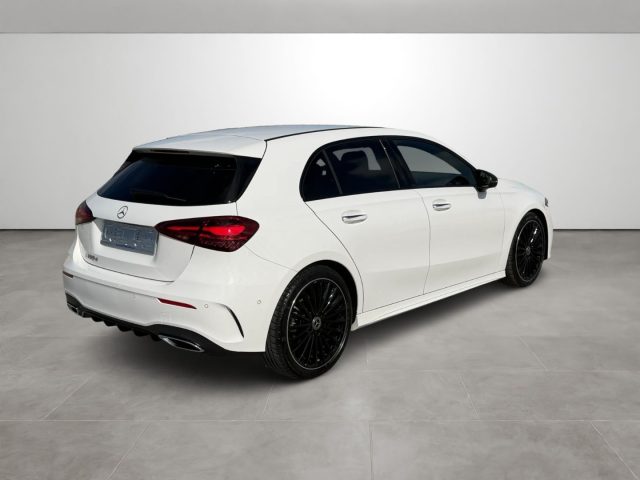 Mercedes-Benz A 200 d Automatic AMG Line Premium Night Edition - foto 4 di 4