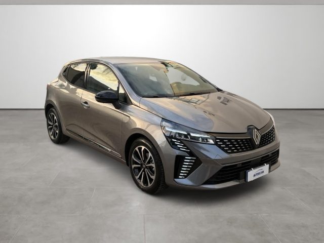 Renault Clio TCe 90 CV 5 porte Techno - foto 3 di 4