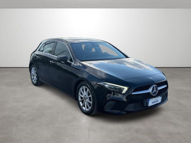 Mercedes-Benz A 180 d Automatic Sport - foto 3 di 4