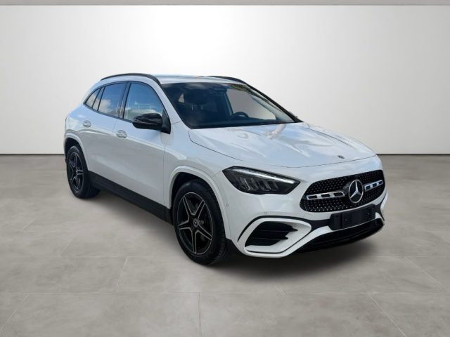 Mercedes-Benz GLA 200 Automatic AMG Line Premium - foto 3 di 4