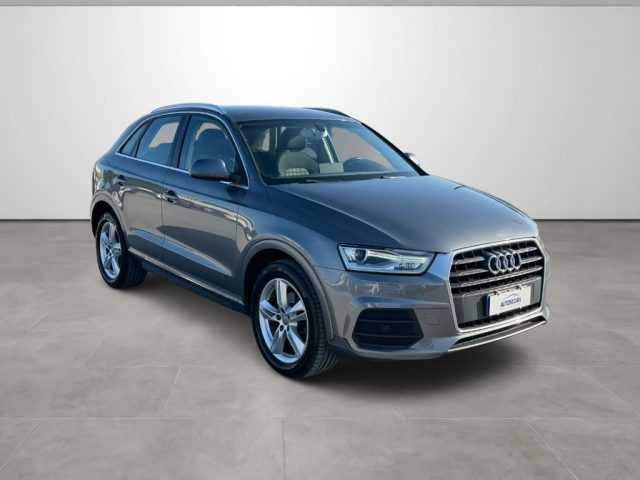 Audi Q3 2.0 TDI 150 CV Sport - foto 3 di 4
