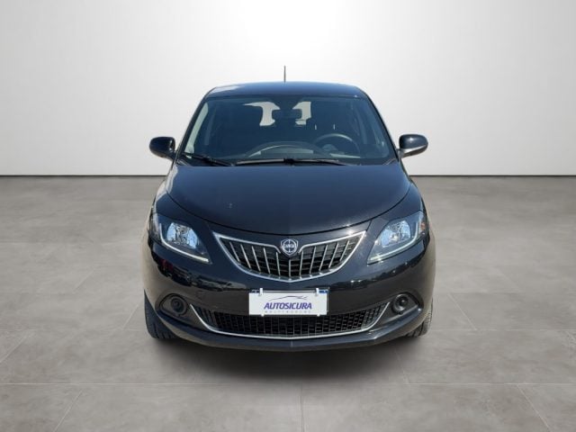 Lancia Ypsilon 1.0 FireFly 5 porte S&S Hybrid Platino - foto 2 di 4