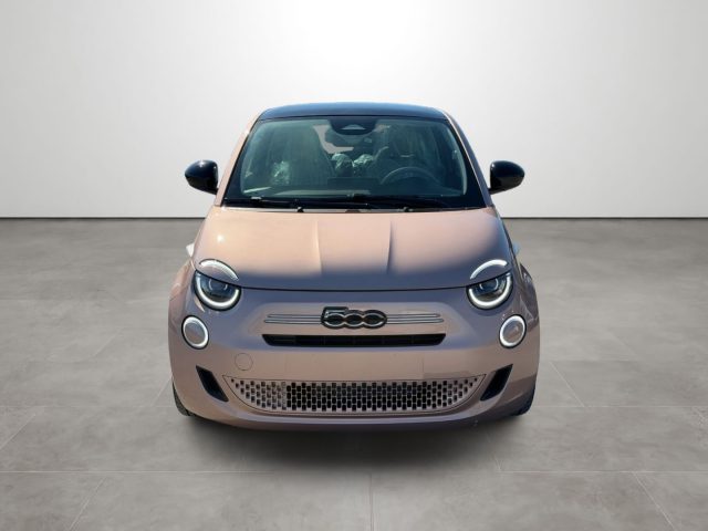 Fiat 500 Berlina Hybrid La Prima - foto 2 di 14