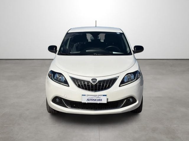 Lancia Ypsilon 1.0 FireFly 5 porte S&S Hybrid Gold - foto 2 di 4