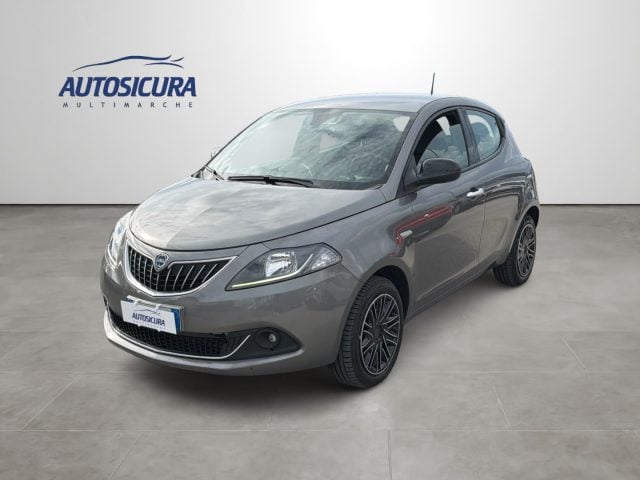 Lancia Ypsilon 1.0 FireFly 5 porte S&S Hybrid Gold, del 2023, 44.200 km, in vendita a Marsala (TP)