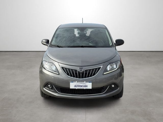 Lancia Ypsilon 1.0 FireFly 5 porte S&S Hybrid Gold - foto 2 di 4
