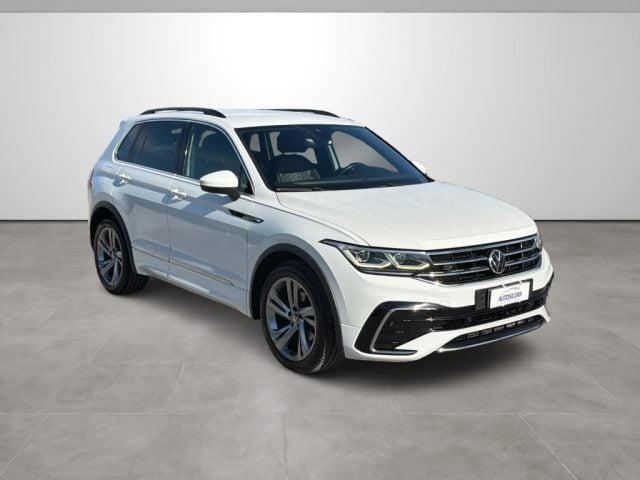 Volkswagen Tiguan 2.0 TDI 150 CV SCR DSG R-Line - foto 3 di 4