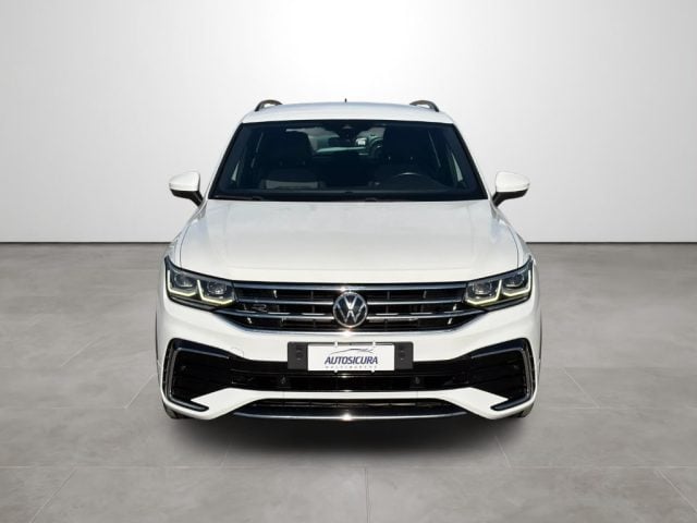 Volkswagen Tiguan 2.0 TDI 150 CV SCR DSG R-Line - foto 2 di 4