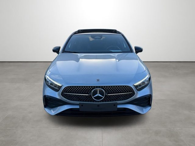 Mercedes-Benz A 200 d Automatic AMG Line Premium Night Edition + TETTO - foto 2 di 4