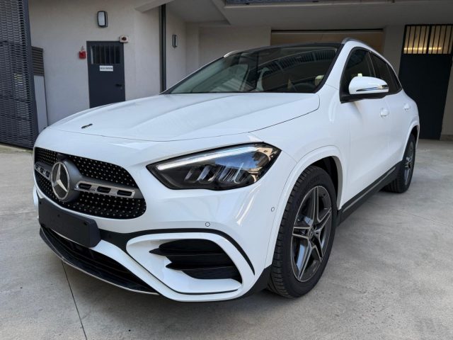 Mercedes-Benz GLA 180 Automatic AMG Line Premium km 0 a VAREDO