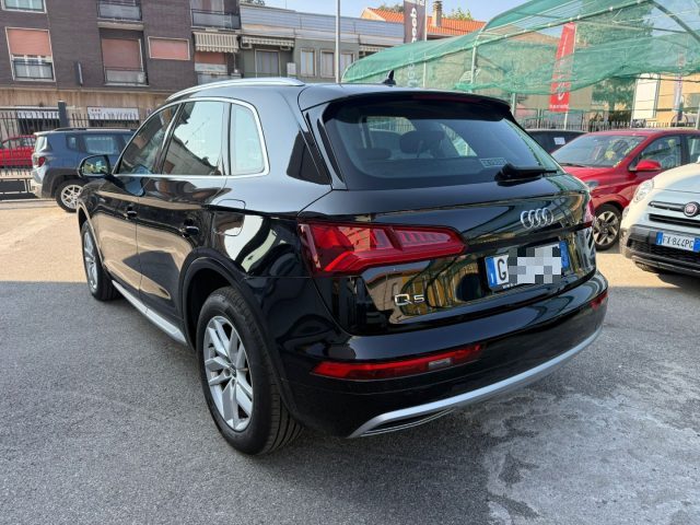 Audi Q5 50 TFSI 299 CV e quattro S tronic Business - foto 3 di 4