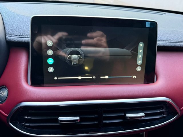 MG HS 1.5T-GDI Luxury, del 2024, 10 km, in vendita a Varedo (MB)