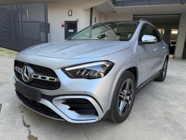 Mercedes-Benz GLA 180 Automatic AMG Line Premium km 0 a VAREDO