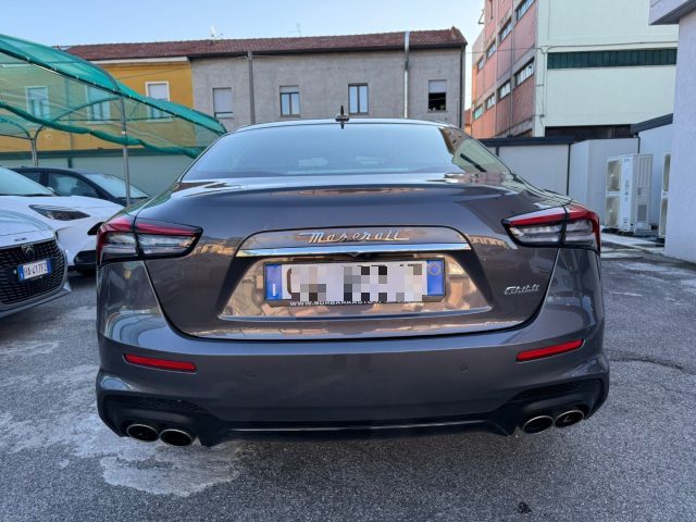 Maserati Ghibli L4 330 CV MHEV Gransport - foto 4 di 4