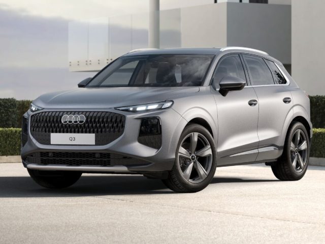Audi Q3 TFSI 110 kW mHEV S tronic S Line edition km 0 a VAREDO
