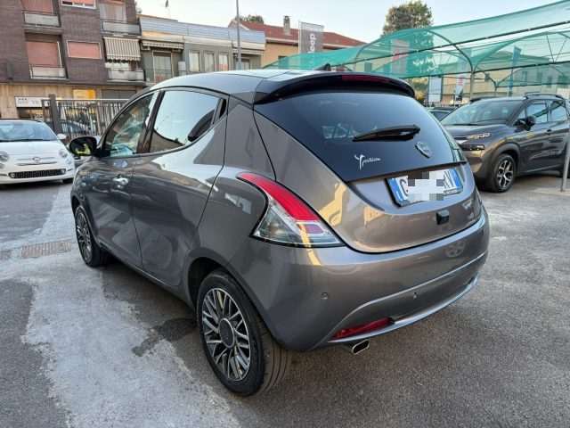 Lancia Ypsilon 1.0 FireFly 5 porte S&S Hybrid Platino - foto 3 di 4