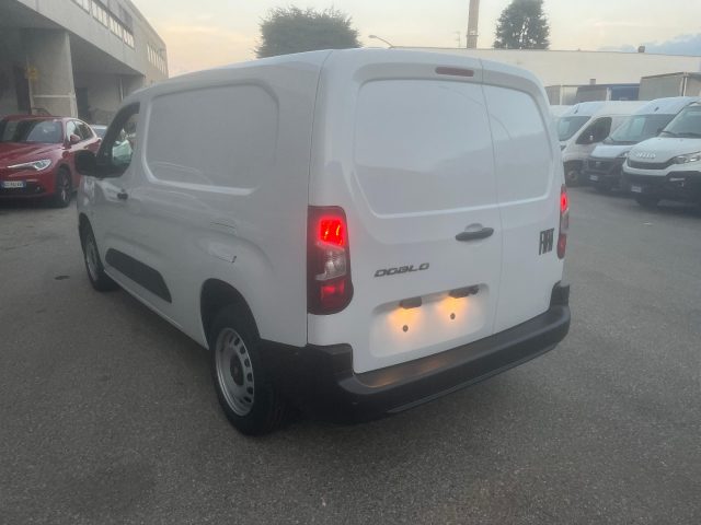 Fiat Doblo Dobl� 1.5 BlueHdi 100CV L2 Van - foto 4 di 4