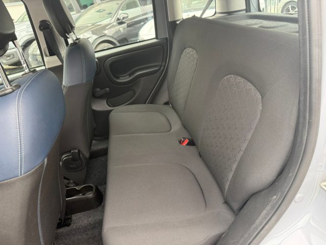 Fiat Panda 1.0 FireFly S&S Hybrid City Cross, del 2022, 48.400 km, in vendita a Varedo (MB)