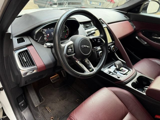 Jaguar E-Pace 2.0D I4 163 CV AWD Auto R-Dynamic S, del 2022, 43.182 km, in vendita a Varedo (MB)