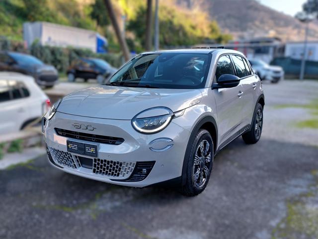 Fiat 600 Hybrid 110 CV DCT MHEV Serie Speciale Icon - foto 3 di 4