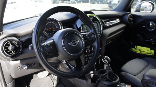 MINI Cooper D 1.5 Cooper D, del 2017, 100.000 km, in vendita a Manzano (UD)