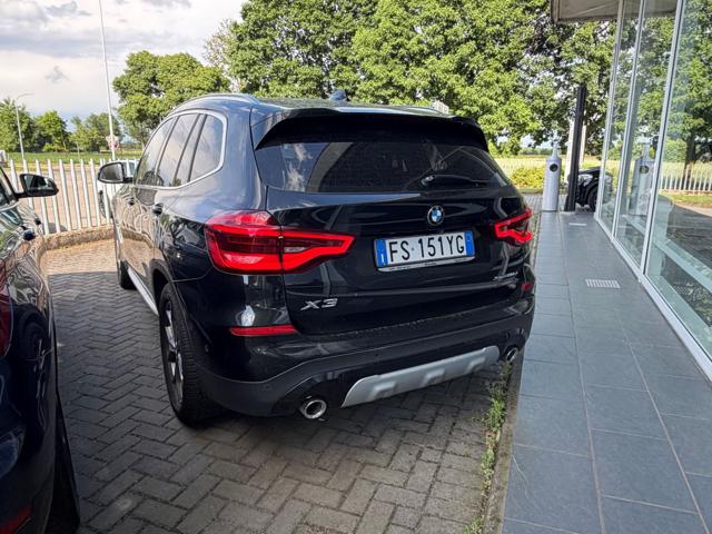 BMW X3 xDrive20d xLine - foto 4 di 4