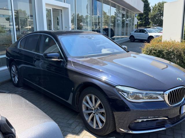 BMW 740 e Luxury usato a MAGENTA