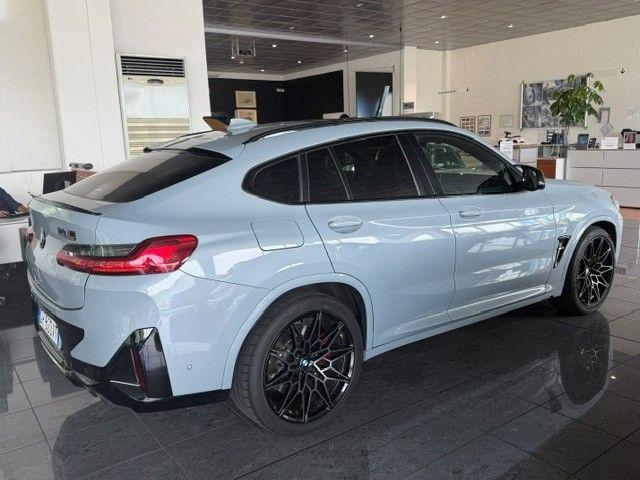 BMW X4 M Competition - foto 3 di 4