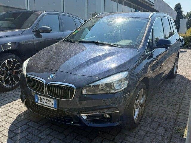 BMW 218 d Gran Tourer Luxury - foto 2 di 4