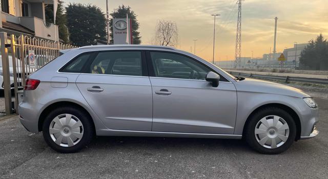 Audi A3 SPB 1.0 TFSI - foto 3 di 4
