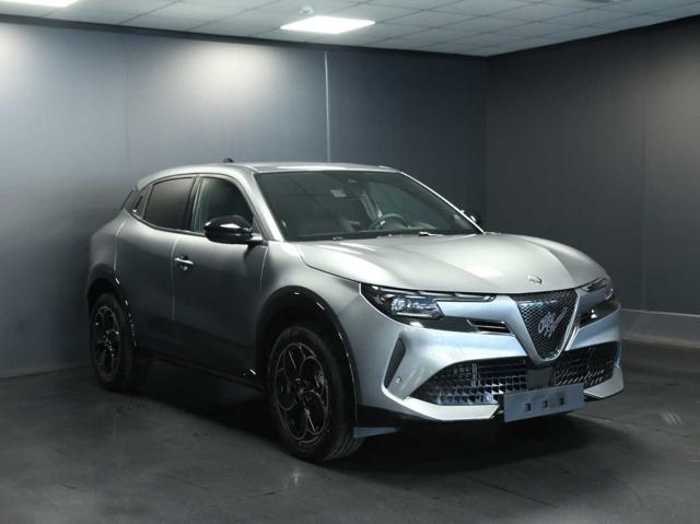 Alfa Romeo Junior 1.2 145 CV Hybrid eDCT6 Q4-Pronta Consegna-4x4 - foto 4 di 4