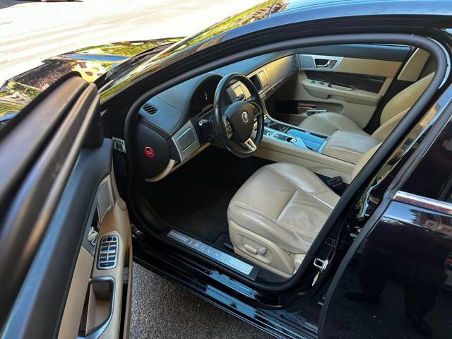 Jaguar XF 2.2 D 190 CV Pelle-1 proprietario-Full Optional - foto 2 di 4