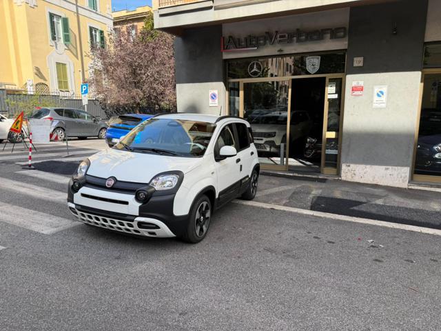 Fiat Panda 1.0 FireFly S&S Hybrid Pandina Cross-Navi-Carplay km 0 a ROMA