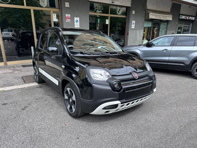 Fiat Panda 1.0 FireFly S&S Hybrid Pandina Cross-Navi-Carplay km 0 a ROMA