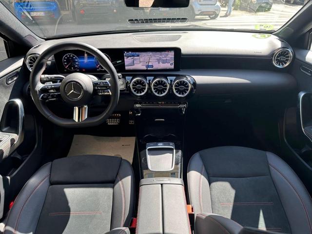Mercedes-Benz A 180 AMG Line Extra - Automatic-Mhev Hybrid-Full - foto 3 di 4