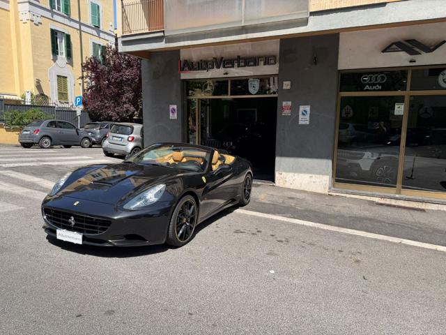 Ferrari California DCT F1-Daytona-Ufficiale-Camera-Ceramik-Nuovissima, del 2013, 23.000 km, in vendita a Roma (RM)