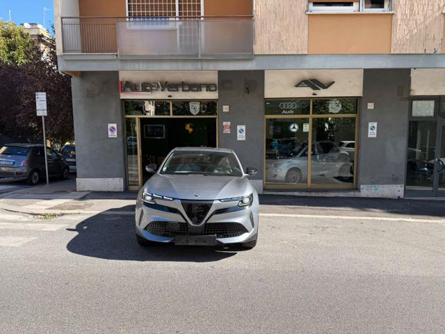 Alfa Romeo Junior Speciale-1.2-145Cv-Hybrid Dct6 F1-Pack Tekno-Full - foto 2 di 4