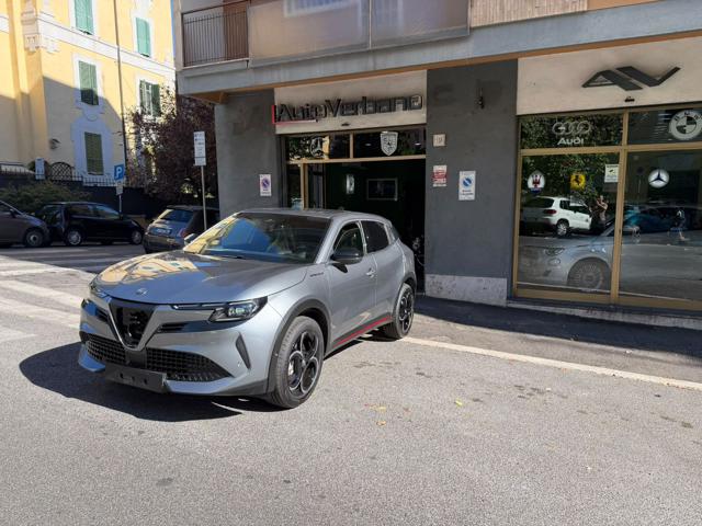 Alfa Romeo Junior Speciale-1.2-145Cv-Hybrid Dct6 F1-Pack Tekno-Full, del 2026, in vendita a Roma (RM)
