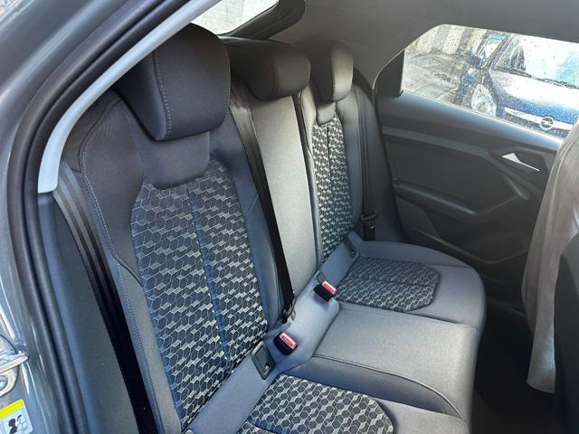 Audi A1 SPB 30 TFSI S tronic S line edition-Bicolore - foto 4 di 4
