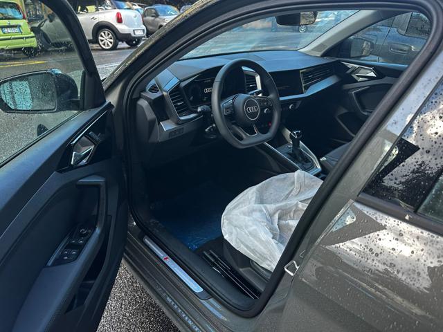 Audi A1 SPB 30 TFSI S tronic S line edition-Bicolore - foto 2 di 4