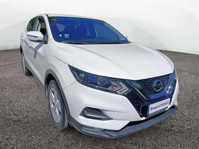 Nissan Qashqai II 2017 1.3 DIG-T 140cv Business 2WD usato a EMPOLI