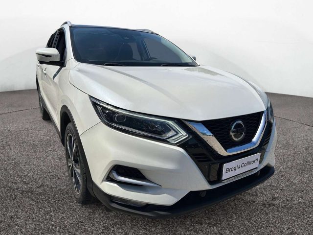 Nissan Qashqai 1.3 dig-t N-Connecta 140cv usato a EMPOLI
