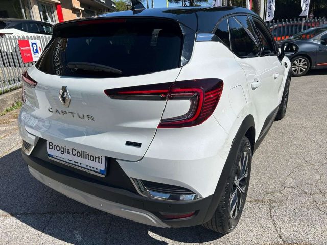 Renault Captur 1.6 E-TECH HEV 145 TECHNO AUTO - foto 4 di 4