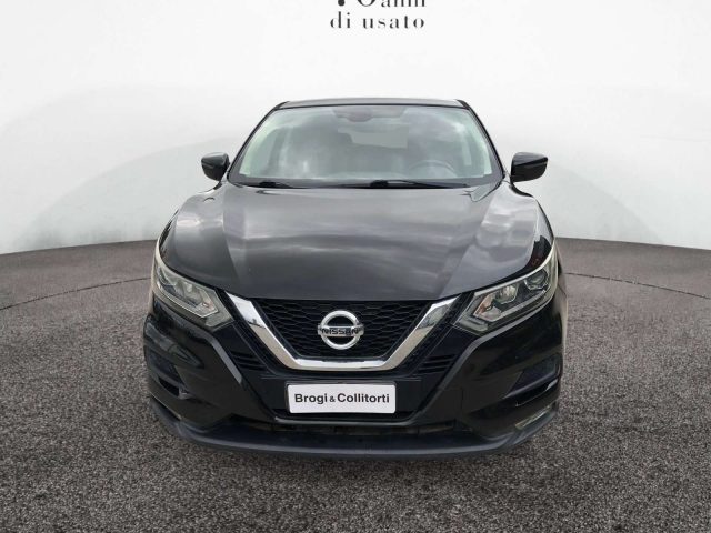 Nissan Qashqai II 2017 1.6 dci N-Connecta 130 cv autocarro - foto 2 di 4