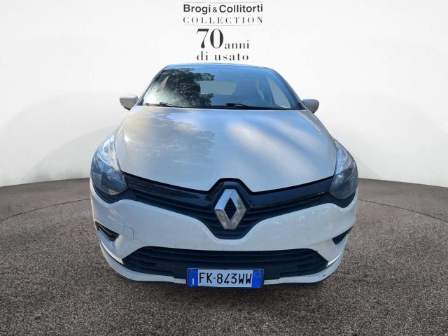 Renault Clio IV 2017 5 Porte 1.2 16v Zen - foto 2 di 4