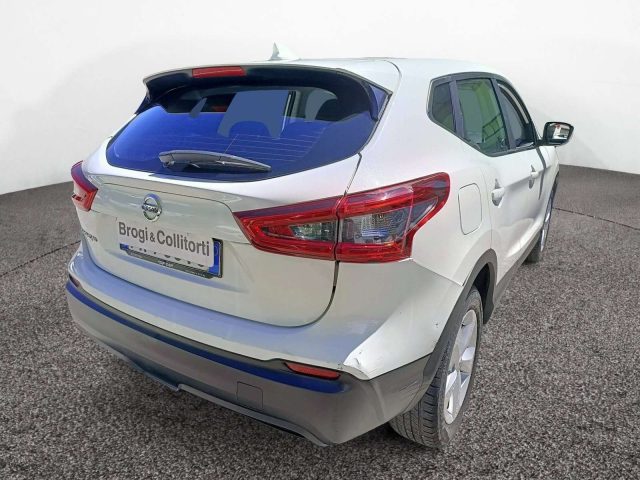 Nissan Qashqai II 2017 1.3 DIG-T 140cv Business 2WD - foto 4 di 15