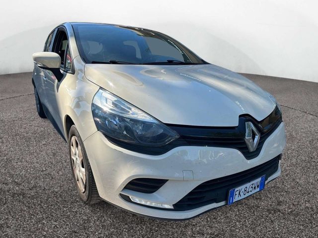Renault Clio IV 2017 5 Porte 1.2 16v Zen usato a EMPOLI