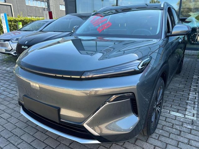 Geely Starray EM-i 1.5 Plug-in Hybrid Launch Edition - foto 3 di 15